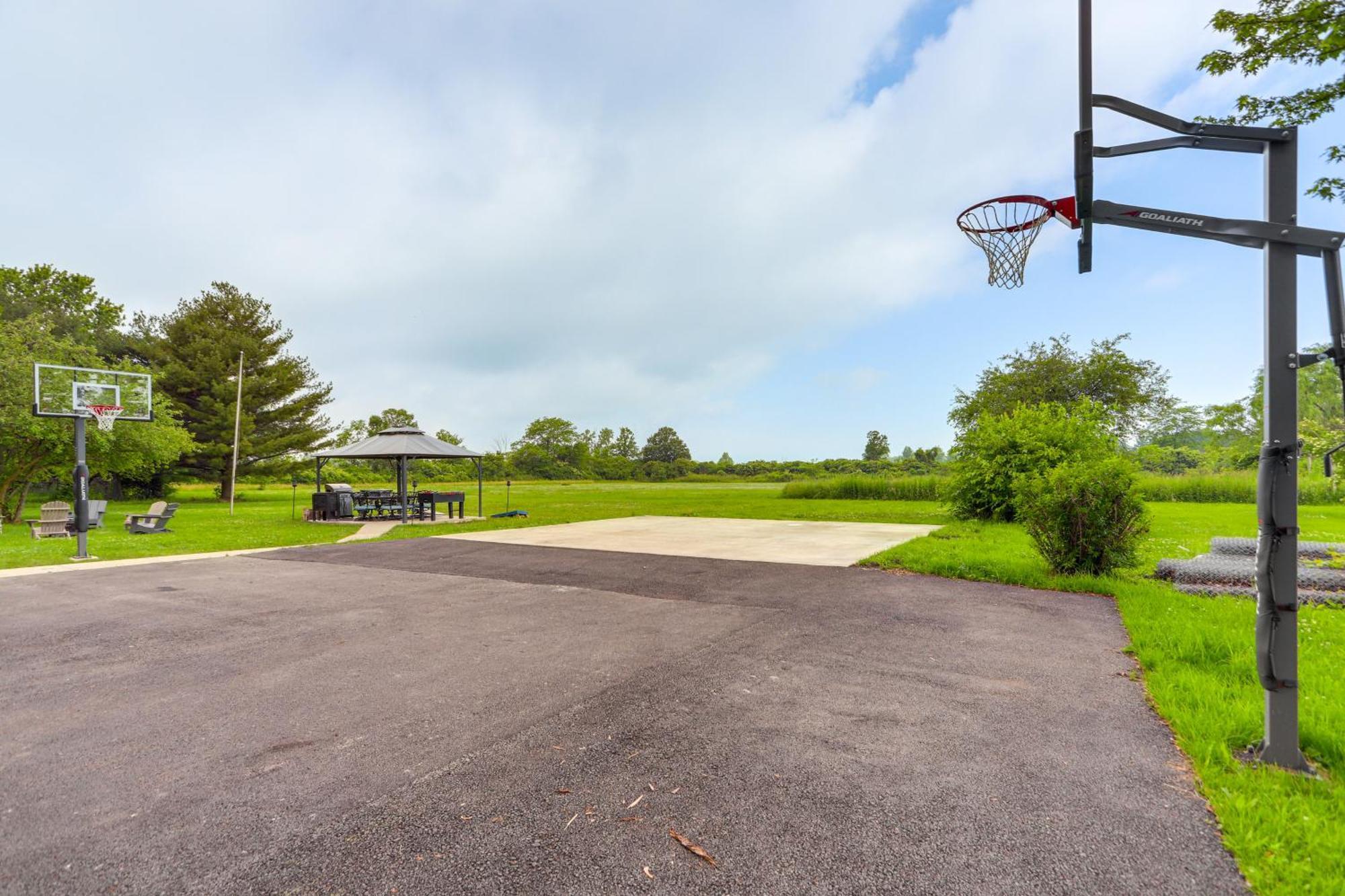 Welcoming Port Clinton Vacation Rental! Екстериор снимка